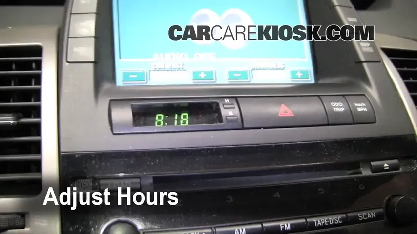 2005 Toyota Prius 1.5L 4 Cyl. Horloge